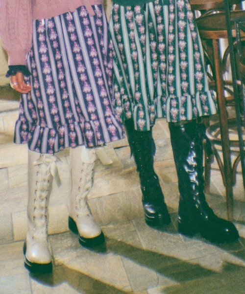 axes femme POETIQUE（アクシーズファムポエティック）の「レースアップロングブーツ（ブーツ・レディース・ブラック/キナリ・LARGE/SMALL/MEDIUM）」の5枚目の写真