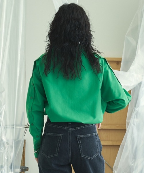 VACANCY(ヴァカンシー)の「マルチウェイショルダーカラーシャツ(シャツ/ブラウス・レディース・ホワイト/グリーン/ピンク・FREE)」の21枚目の写真