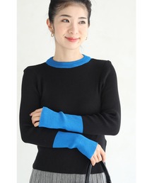 (黒)手元まで暖かい指穴袖のニットカットソートップス