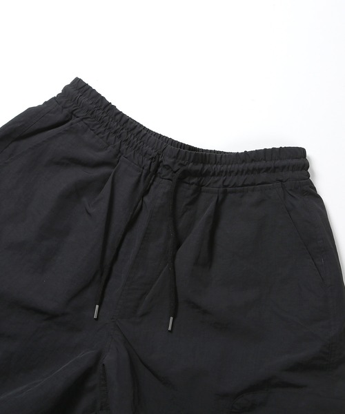 Espina（エスピナ）の「ジップポケットボリュームワイドカーゴパンツ（カーゴパンツ・メンズ・ブラック・SMALL/MEDIUM）」の11枚目の写真