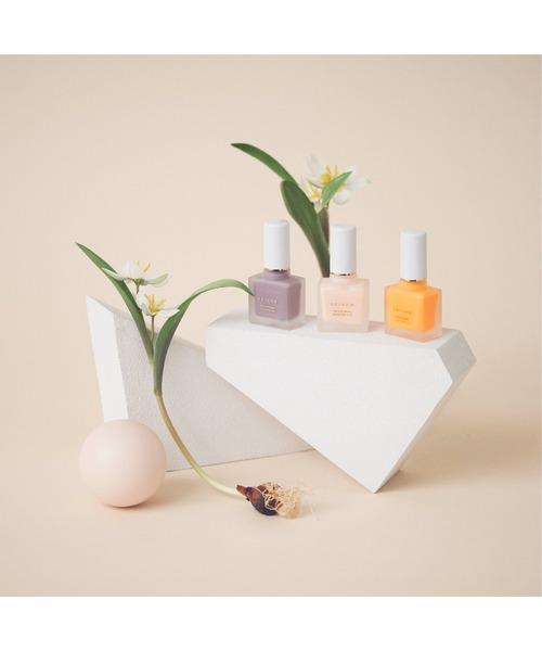 to/one(トーン)の「【入荷禁止】to/one / ネイルポリッシュ 09~11(マニキュア/ジェルネイル・レディース・09 SUNFLOWER/10 SWEETPEA/11 BLUE IRIS・FREE)」の7枚目の写真