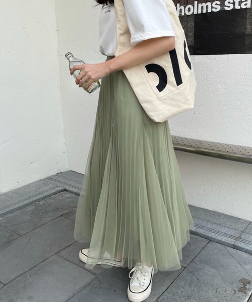 emi+（エミプラス）の「タック切り替えボリュームプリーツチュールスカート（スカート・レディース・グレー/ライトグリーン/ピンクベージュ/ブラック・FREE）」の14枚目の写真