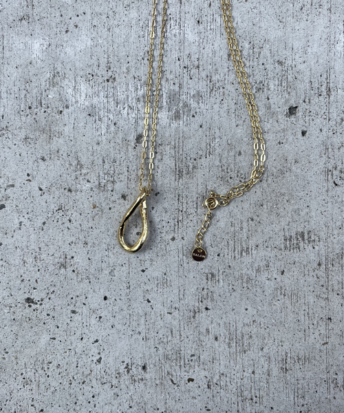 NOMINE（ノミネ）の「ツイストモチーフリングネックレス（ネックレス・レディース・シルバー/ゴールド・フリー）」の6枚目の写真