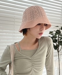 by muni:r | ケーブル編みカラーバケットハット(ハット)