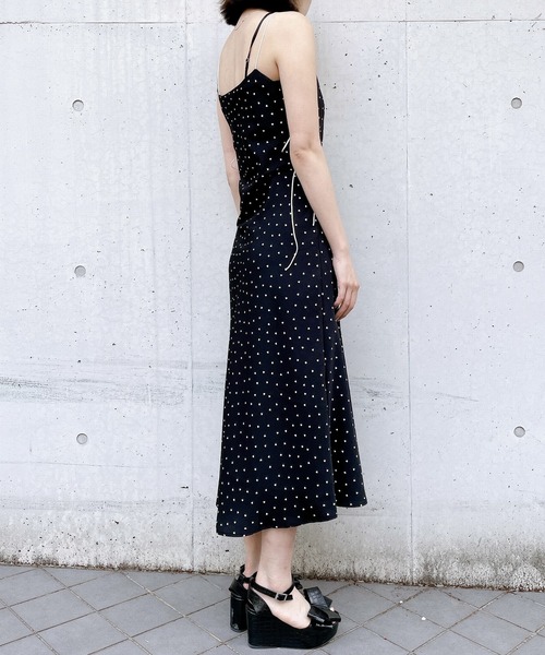 lilLilly（リルリリー）の「ハートサイドレースアップキャミドレス（ワンピース・レディース・ホワイト/ブラック/ピンク・FREE）」の5枚目の写真