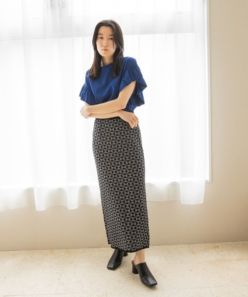 LOWRYS FARM（ローリーズファーム）の「ジオメトリック柄タイトスカート　282850（スカート・レディース・ブラック/ブラウン/ブルー・FREE）」の4枚目の写真