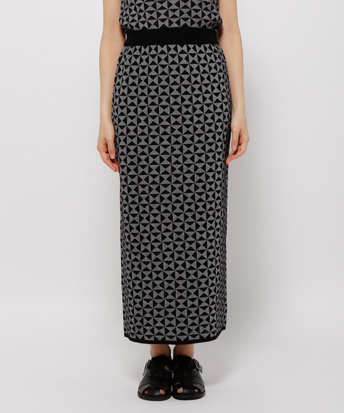 LOWRYS FARM（ローリーズファーム）の「ジオメトリック柄タイトスカート　282850（スカート・レディース・ブラック/ブラウン/ブルー・FREE）」の12枚目の写真