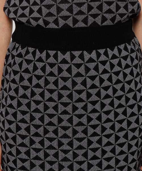 LOWRYS FARM（ローリーズファーム）の「ジオメトリック柄タイトスカート　282850（スカート・レディース・ブラック/ブラウン/ブルー・FREE）」の17枚目の写真