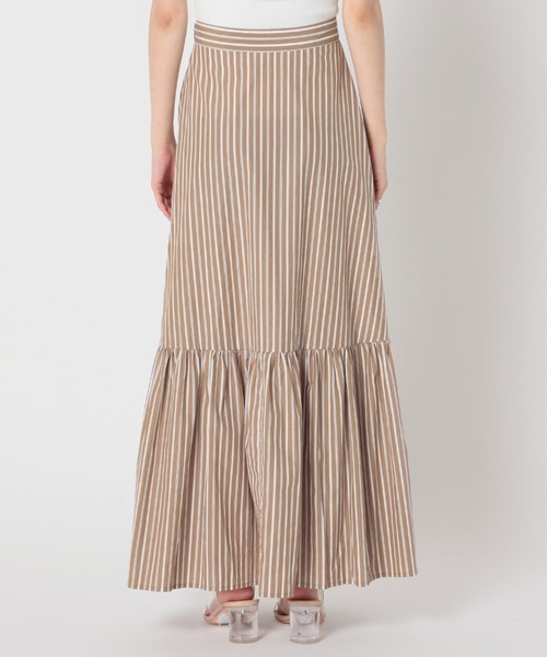 U by SPICK&SPAN(ユーバイスピックアンドスパン)の「ボリュームティアードストライプスカート(スカート・レディース・ベージュ/ブラウン・38/36)」の13枚目の写真