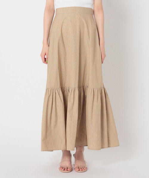U by SPICK&SPAN(ユーバイスピックアンドスパン)の「ボリュームティアードストライプスカート(スカート・レディース・ベージュ/ブラウン・38/36)」の4枚目の写真