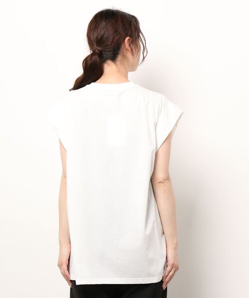 EUCLAID(エウクレイド)の「ノースリーブ裾フレアカットソー(Tシャツ/カットソー・レディース・ベージュ/ブラック/オフホワイト・FREE)」の5枚目の写真