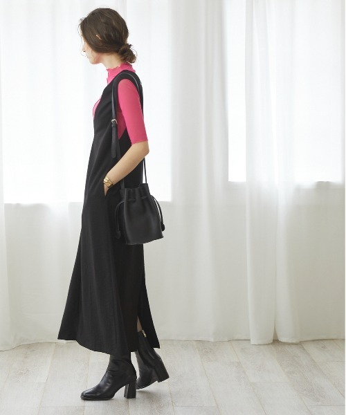 ANGIE（アンジー）の「リネンタッチVネックワンピース（ワンピース・レディース・ブラック/アイボリー・FREE）」の22枚目の写真