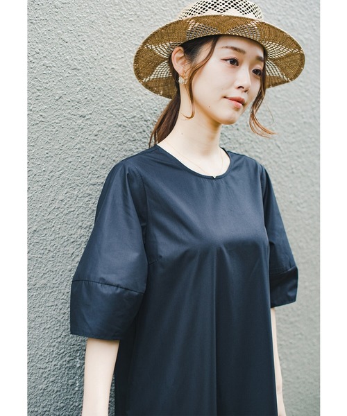 haco!(ハコ)の「暑いときこそ気分を上げていきたい!お手入れ楽ちん大人のご機嫌ワンピース by que made me(ワンピース・レディース・ブラック/ベージュ・SMALL/MEDIUM/LARGE/X-LARGE)」の4枚目の写真