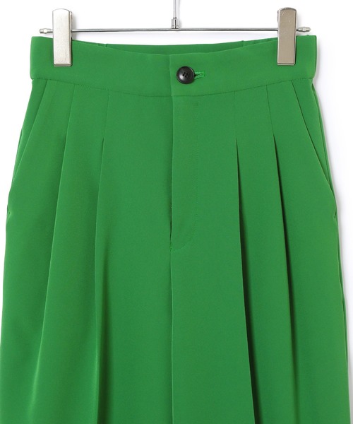 ADAM ET ROPE'（アダムエロペ）の「【サステナブル・WEB限定】ハイウエストスラックス（スラックス・レディース・ブラック/グリーン/キナリ・38/36）」の11枚目の写真