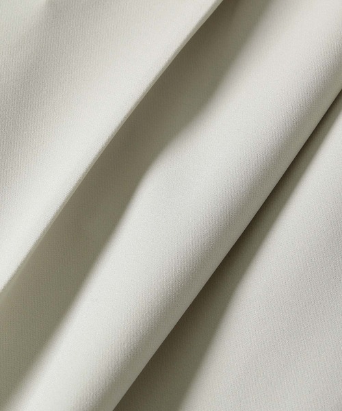 ADAM ET ROPE'（アダムエロペ）の「【サステナブル・WEB限定】ハイウエストスラックス（スラックス・レディース・ブラック/グリーン/キナリ・38/36）」の18枚目の写真