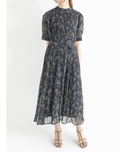 Te chichi（テチチ）の「ラインフラワーシフォンプリーツワンピース（ワンピース・レディース・ネイビー/チャコール・ﾌﾘ-）」の2枚目の写真
