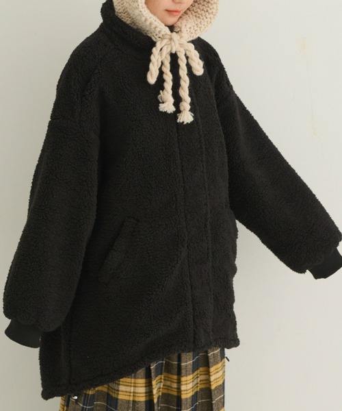 MERLOT(メルロー)の「ボアモンスターコート(ブルゾン・レディース・ライトグレー系/ブラック/オフホワイト・FREE)」の12枚目の写真