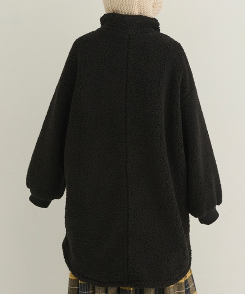 MERLOT(メルロー)の「ボアモンスターコート(ブルゾン・レディース・ライトグレー系/ブラック/オフホワイト・FREE)」の16枚目の写真