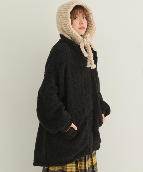 MERLOT(メルロー)の「ボアモンスターコート(ブルゾン・レディース・ライトグレー系/ブラック/オフホワイト・FREE)」の13枚目の写真