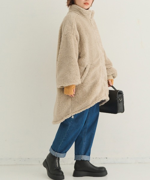 MERLOT(メルロー)の「ボアモンスターコート(ブルゾン・レディース・ライトグレー系/ブラック/オフホワイト・FREE)」の7枚目の写真