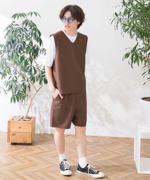 HEYUMM(ヘユム)の「Vネックベスト(ベスト・メンズ・ブラック/ブラウン/ブルー・ONE)」の22枚目の写真
