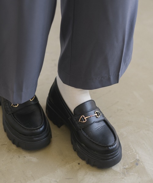 idem（イデム）の「platform loafers/プラットフォーム厚底ローファー（ローファー・レディース・ブラック/ダークブラウン・SMALL/MEDIUM/LARGE）」の6枚目の写真