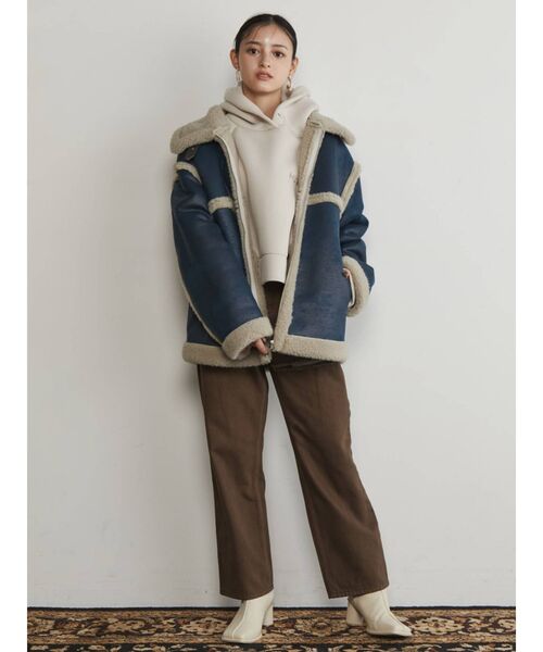 MURUA(ムルーア)の「ロゴショートパーカー(パーカー・レディース・ブラック/アイボリー/ネイビー・FREE)」の10枚目の写真