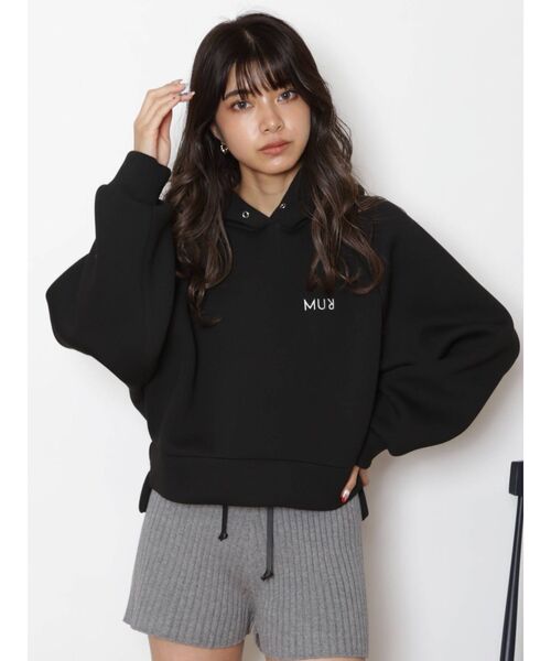 MURUA(ムルーア)の「ロゴショートパーカー(パーカー・レディース・ブラック/アイボリー/ネイビー・FREE)」の8枚目の写真