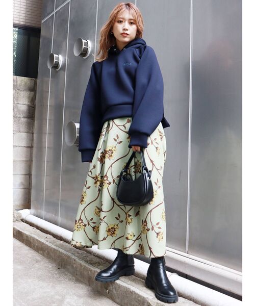 MURUA(ムルーア)の「ロゴショートパーカー(パーカー・レディース・ブラック/アイボリー/ネイビー・FREE)」の14枚目の写真