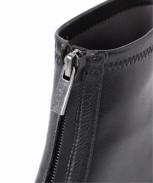 GRISE（グリーズ）の「GRISEジップツキショートブーツ（ブーツ・レディース・アイボリー/ブラック系その他・SMALL/MEDIUM/LARGE/X-LARGE/X-SMALL）」の7枚目の写真