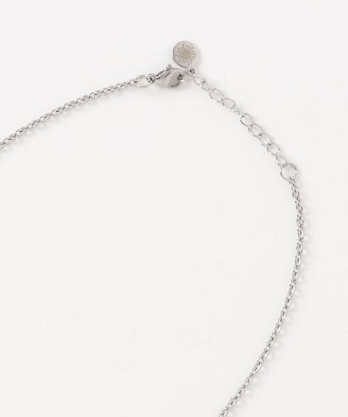 TORNADO MART（トルネードマート）の「TORNADO MART∴ホークフェザーネックレス（ネックレス・メンズ・シルバー・F）」の2枚目の写真