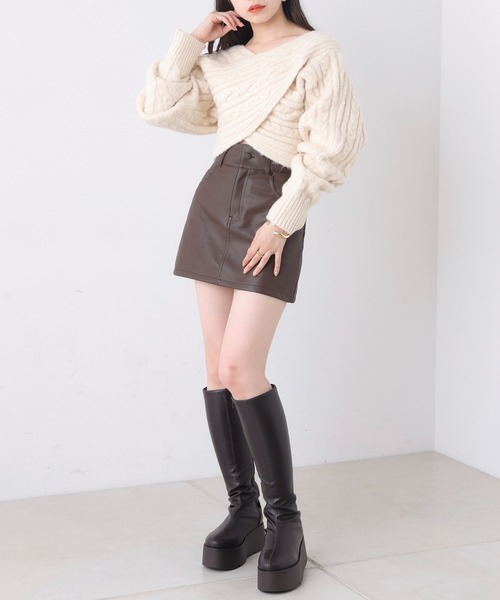 Chico（チコ）の「【WEB限定】2wayドルマンバッククロスケーブルニット（ニット/セーター・レディース・ブラック/グリーン/アイボリー/グレー・FREE）」の9枚目の写真