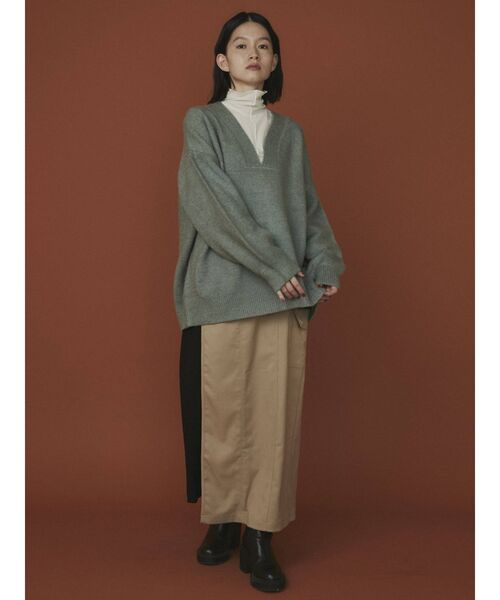 COTORICA（コトリカ）の「ボリュームスリーブキーネックニット（ニット/セーター・レディース・ベージュ/オフホワイト/グリーン・FREE）」の5枚目の写真