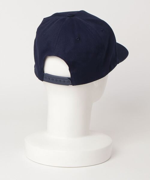 Guess(ゲス)の「GUESS Originals Wildlife Patched Cap(キャップ・メンズ・ネイビー・ONE SIZE)」の6枚目の写真