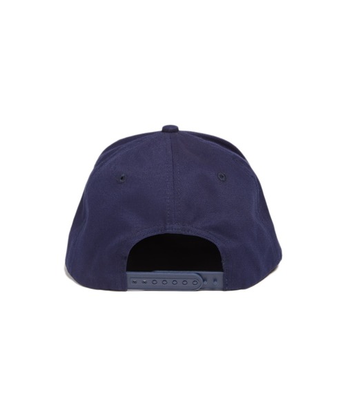Guess(ゲス)の「GUESS Originals Wildlife Patched Cap(キャップ・メンズ・ネイビー・ONE SIZE)」の4枚目の写真