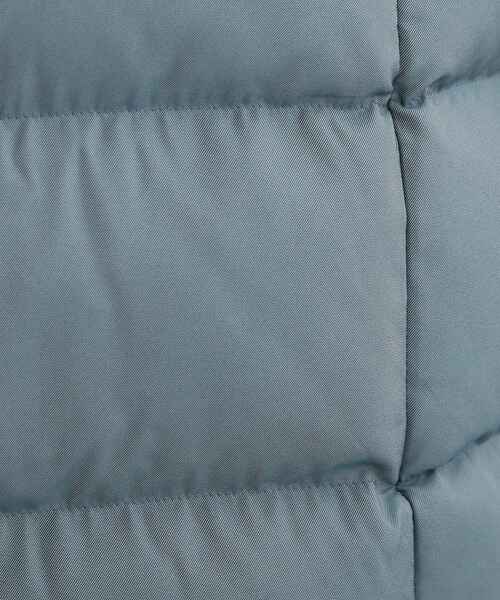 INDIVI（インディヴィ）の「◆【定番人気！/名品コート/撥水】ロングダウンコート（ダウンジャケット/コート・レディース・ブラック/ネイビー/グレー系/オリーブ系3/ブルー系6・03/05/12/13/15 /17/19/36/38/40/07）」の22枚目の写真