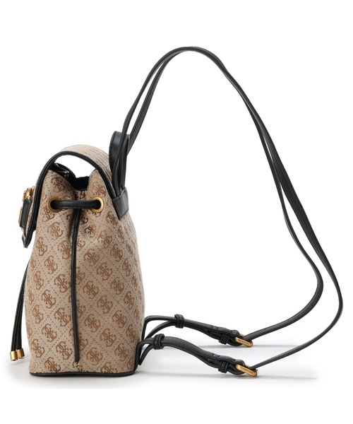 Guess（ゲス）の「AVIANA Backpack（バックパック/リュック・レディース・ブラック/ホワイト/ベージュ/グリーン・ONE SIZE）」の9枚目の写真