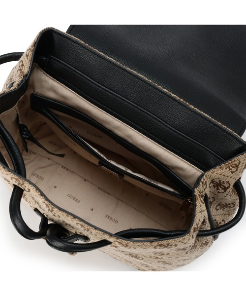 Guess（ゲス）の「AVIANA Backpack（バックパック/リュック・レディース・ブラック/ホワイト/ベージュ/グリーン・ONE SIZE）」の15枚目の写真