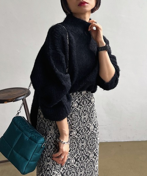 PAGEBOY(ページボーイ)の「WEB限定アイテム / フェザーヤーンニットプルオーバー(ニット/セーター・レディース・ブラック/イエロー/オフホワイト/ブルーグリーン・FREE)」の12枚目の写真