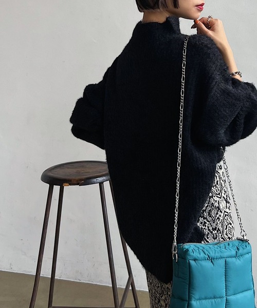 PAGEBOY(ページボーイ)の「WEB限定アイテム / フェザーヤーンニットプルオーバー(ニット/セーター・レディース・ブラック/イエロー/オフホワイト/ブルーグリーン・FREE)」の13枚目の写真