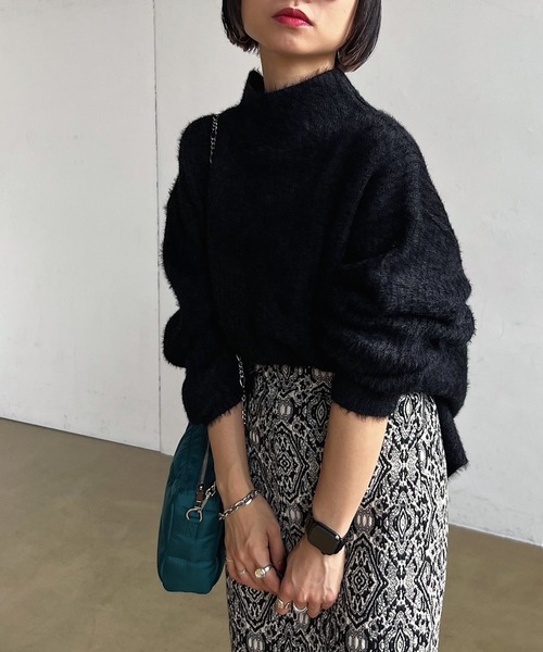 PAGEBOY(ページボーイ)の「WEB限定アイテム / フェザーヤーンニットプルオーバー(ニット/セーター・レディース・ブラック/イエロー/オフホワイト/ブルーグリーン・FREE)」の14枚目の写真