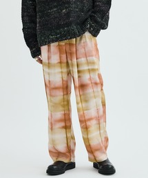 URU（ウル）の「URU / ウル：COTTON GABARDINE / 1 TUCK PANTS