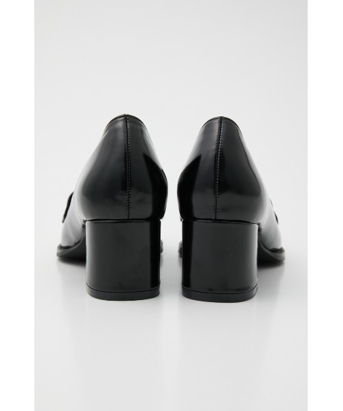 rienda(リエンダ)の「ポインテットトゥスレンダーチェーンローファー(ローファー・レディース・ブラック/アイボリー/シルバー・MEDIUM/SMALL/LARGE)」の12枚目の写真