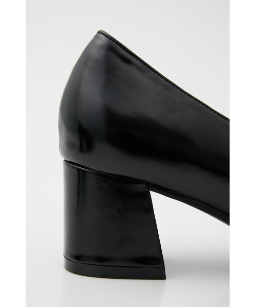 rienda(リエンダ)の「ポインテットトゥスレンダーチェーンローファー(ローファー・レディース・ブラック/アイボリー/シルバー・MEDIUM/SMALL/LARGE)」の13枚目の写真