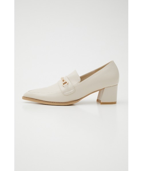 rienda(リエンダ)の「ポインテットトゥスレンダーチェーンローファー(ローファー・レディース・ブラック/アイボリー/シルバー・MEDIUM/SMALL/LARGE)」の19枚目の写真