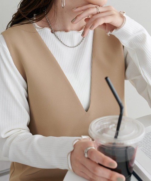 DISCOAT(ディスコート)の「【前後2WAY】配色リブメローロングスリーブ(Tシャツ/カットソー・レディース・ブルー系その他/グリーン系その他2/ライトグレー/アイボリー/ブラック/オフホワイト・FREE)」の2枚目の写真