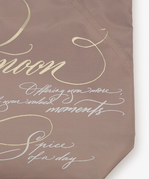 Afternoon Tea（アフタヌーンティー）の「スリットポケット付きロゴバッグS/ヴェロニカ・ハリム（エコバッグ/サブバッグ・レディース・ピンク/グレー・ONE SIZE）」の3枚目の写真