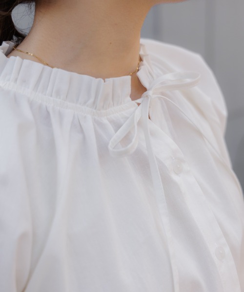 flower(フラワー)の「リラックスフリルシャツ(シャツ/ブラウス・レディース・ホワイト/ブルー・FREE)」の10枚目の写真