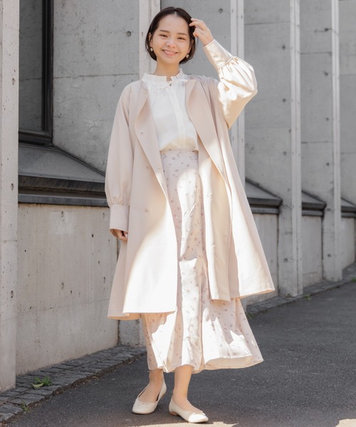 flower(フラワー)の「リラックスフリルシャツ(シャツ/ブラウス・レディース・ホワイト/ブルー・FREE)」の4枚目の写真