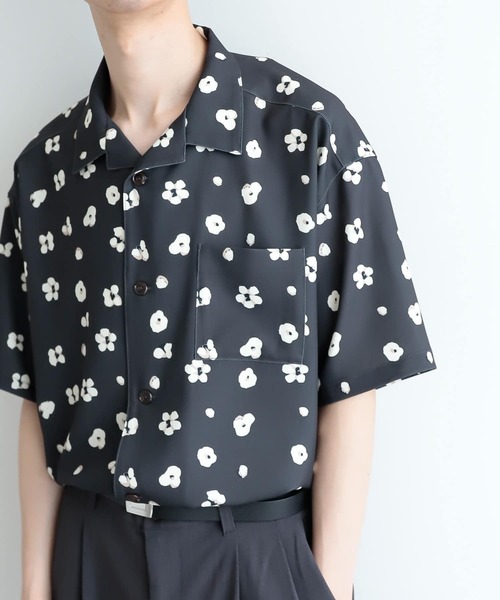 SENSE OF PLACE by URBAN RESEARCH（センスオブプレイスバイアーバンリサーチ）の「『イージーケア』ボタニカルオープンカラールーズシャツ（シャツ/ブラウス・メンズ・ブルー/ライトベージュ/グリーン/チャコールグレー・SMALL/MEDIUM/LARGE）」の5枚目の写真